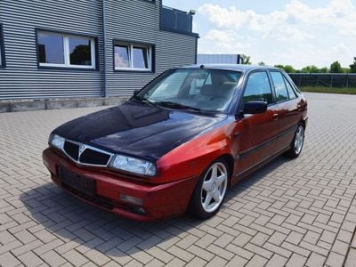 Rot Gebraucht 1994 Lancia Delta Kleinwagen | 9.990 €