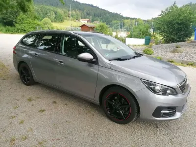 Gebraucht Peugeot 308 SW 131 PS (96 kW) 2020 Kombi
