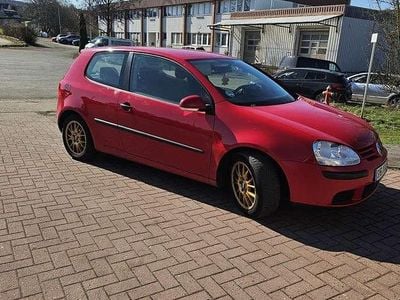 Gebraucht VW Golf IV Trendline 75 PS (55 kW) 2004 Rot Limousine
