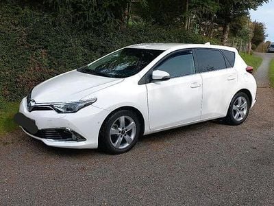Toyota Auris Hybrid