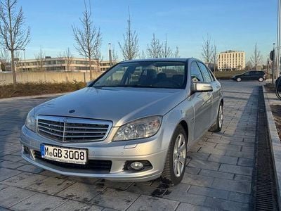 Gebraucht Mercedes C180 156 PS (114 kW) 2010 Silber Limousine