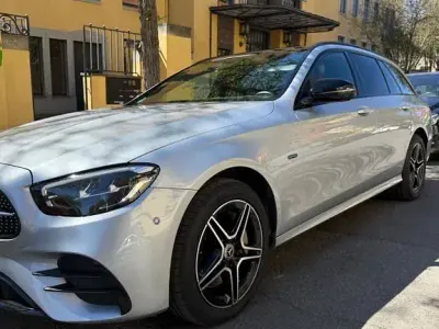 Gebraucht Mercedes E300 AMG 306 PS (225 kW) 2020 Silber Limousine