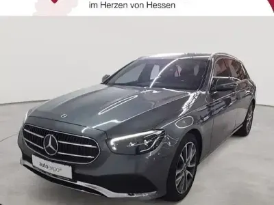 Gebraucht Mercedes E220 200 PS (147 kW) 2023 Grau Limousine