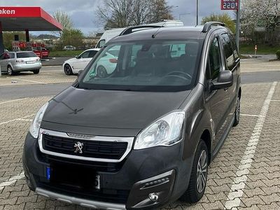 Gebraucht Peugeot Partner 110 PS (80 kW) 2017 Grau Van / Kleinbus