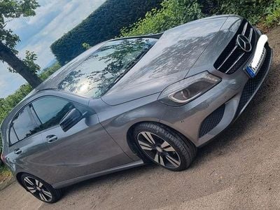 Mercedes A200