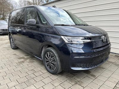 Neu VW Multivan 150 PS (110 kW) 2026 Starlight blue metallic Van
