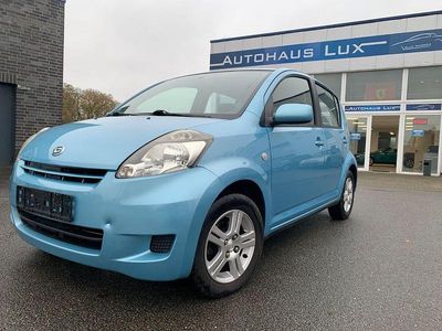 Gebraucht Daihatsu Sirion 91 PS (66 kW) 2008 Blau Kleinwagen