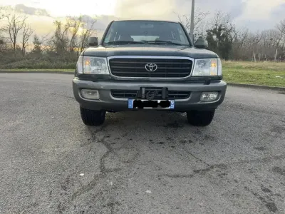 Gebraucht Toyota Land Cruiser 235 PS (172 kW) 1998 Grün SUV