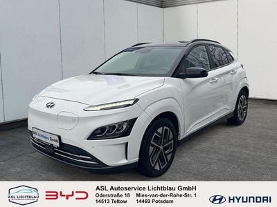 Serenity white/ phantom black Gebraucht 2023 Hyundai Kona Trend SUV | 25.990 € (Fairer Preis)