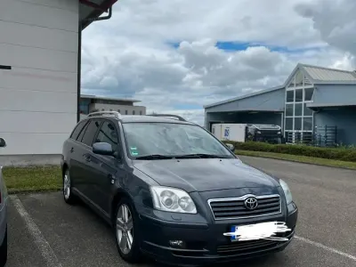 Gebraucht Toyota Avensis Executive 177 PS (130 kW) 2006 Grau Kombi