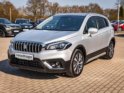 Gebraucht Suzuki SX4 Comfort+ 140 PS (102 kW) 2019 Silky silver metallic Limousine
