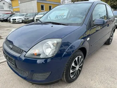 Używany Ford Fiesta Style 60 KM (44 kW) 2008 Niebieski Hatchback