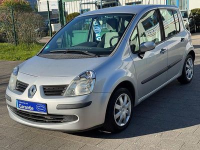 Begagnad Renault Modus 75 HK (55 kW) 2007 Grå Minibuss