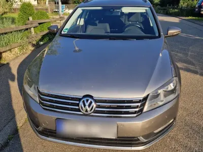 Gebraucht VW Passat 140 PS (102 kW) 2012 Braun Kombi