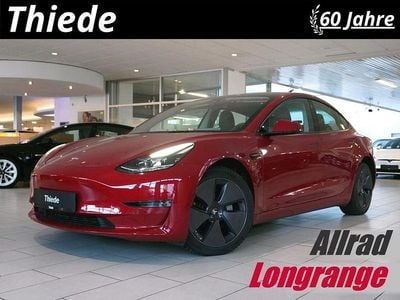 Gebraucht Tesla Model 3 366 kW (498 PS) 2022 Midnight cherry metallic Limousine