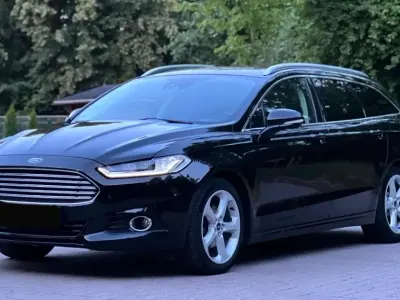 Gebraucht Ford Mondeo 179 PS (131 kW) 2018 Schwarz Kombi