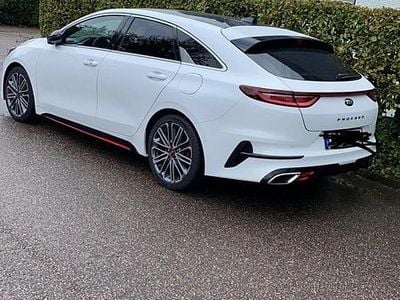 Kia ProCeed