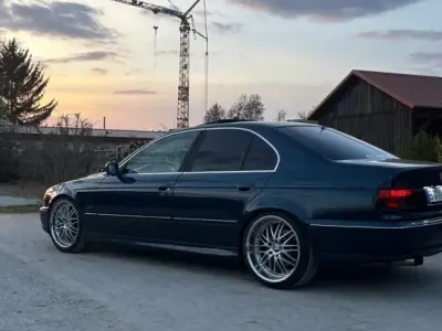 Gebraucht BMW 528 193 PS (141 kW) 1998 Blau Limousine