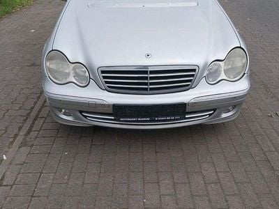 Mercedes C200