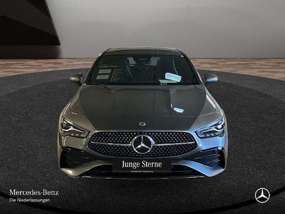 Gebraucht Mercedes CLA180 Shooting Brake AMG 136 PS (100 kW) 2024 Grau Kombi