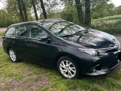 Gebraucht Toyota Auris Touring Sports Comfort 116 PS (85 kW) 2018 Schwarz Kombi