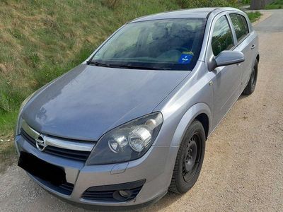 Gebraucht Opel Astra 105 PS (77 kW) 2006 Grau Limousine