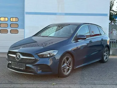 Gebraucht Mercedes B180 AMG 116 PS (85 kW) 2019 Blau Kleinwagen