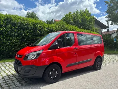 Gebraucht Ford Transit 105 PS (77 kW) 2017 Rot Van