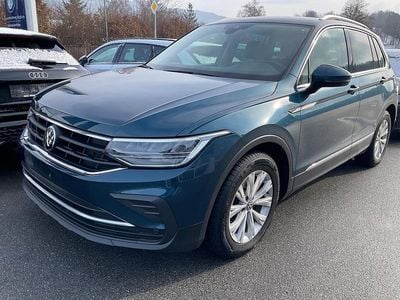 Gebraucht VW Tiguan Life 2022 Nightshade blue metallic SUV