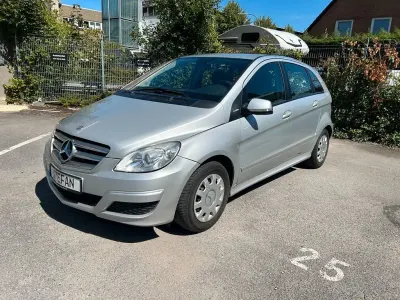 Gebraucht Mercedes B180 116 PS (85 kW) 2010 Polarsilber  metalliclack Van / Kleinbus