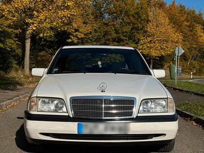 Mercedes C180