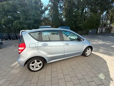 Gebraucht Mercedes A180 110 PS (80 kW) 2007 Blau Limousine