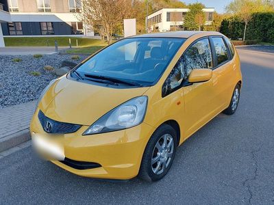 Second-hand Honda Jazz 90 CP (66 kW) 2009 Galben Hatchback