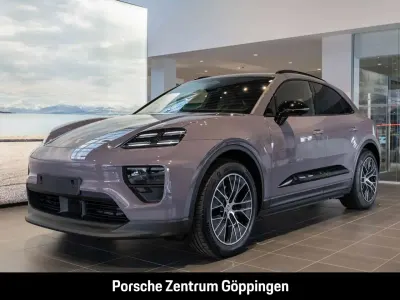 Nuova Porsche Macan 264 kW (360 CV) 2026 Viola SUV