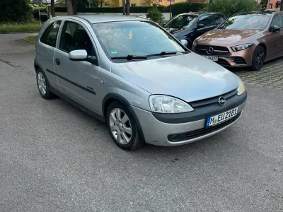 Gebraucht Opel Corsa 58 PS (42 kW) 2002 Silber Kleinwagen