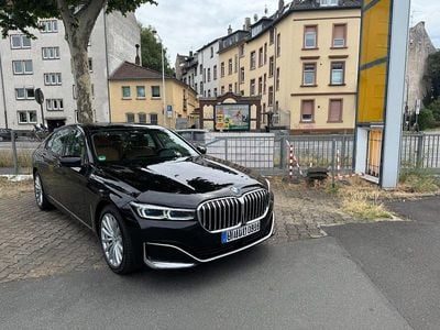 BMW 730