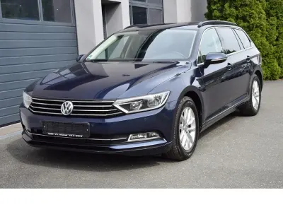 Gebraucht VW Passat Comfortline 150 PS (110 kW) 2016 Blau Kombi