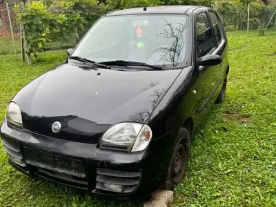 Gebraucht Fiat Seicento 54 PS (39 kW) 2002 Schwarz Kleinwagen