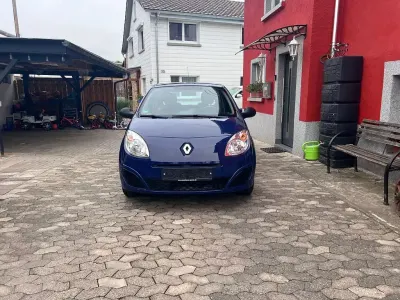 Używany Renault Twingo Elysee 60 KM (44 kW) 2008 Niebieski Hatchback