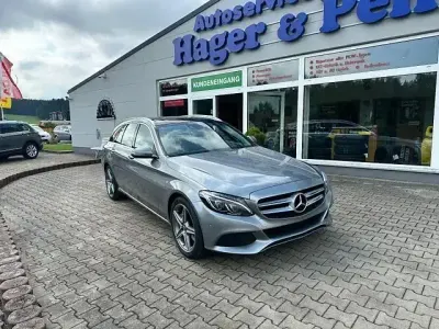 Gebraucht Mercedes C250 211 PS (155 kW) 2015 Silber Kombi
