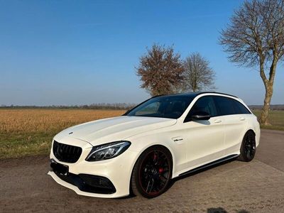 Mercedes C63 AMG