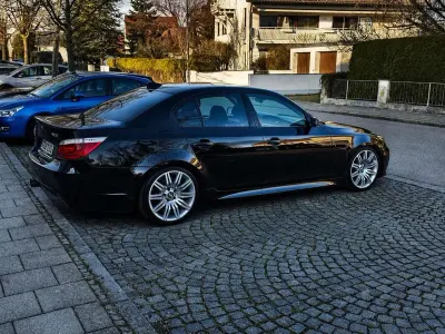 Gebraucht BMW 525 218 PS (160 kW) 2007 Schwarz Limousine