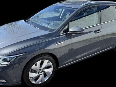 Gebraucht VW Golf VIII Style 150 PS (110 kW) 2023 Delfingrau metallic Kombi