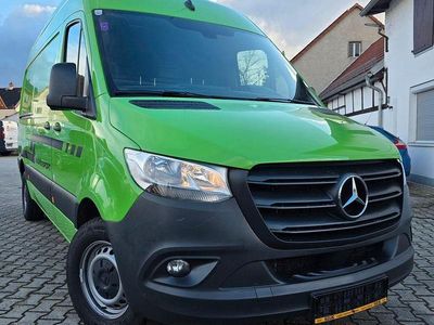 Gebraucht Mercedes Sprinter 170 PS (125 kW) 2023 Grün Van