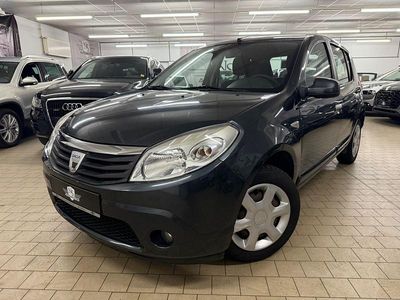 Gebraucht Dacia Sandero Lauréate 75 PS (55 kW) 2011 Grau Kleinwagen