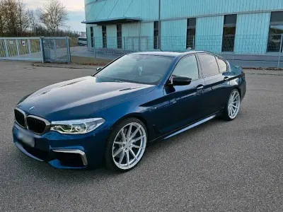 Gebraucht BMW M550 462 PS (339 kW) 2017 Blau Limousine
