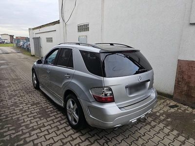 Mercedes ML320