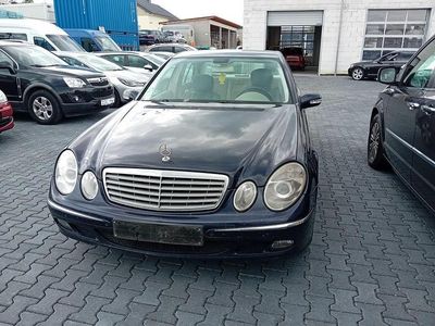 Mercedes E220