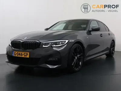 Gebraucht BMW 330 Executive 258 PS (189 kW) 2019 Grau Limousine