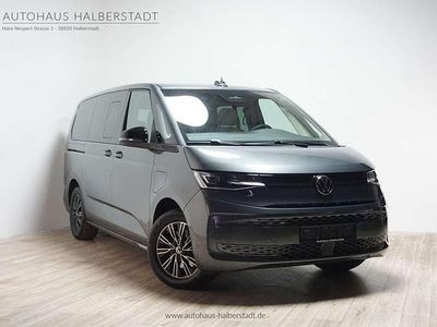 Gebraucht VW Multivan 177 PS (130 kW) 2025 Grau Van